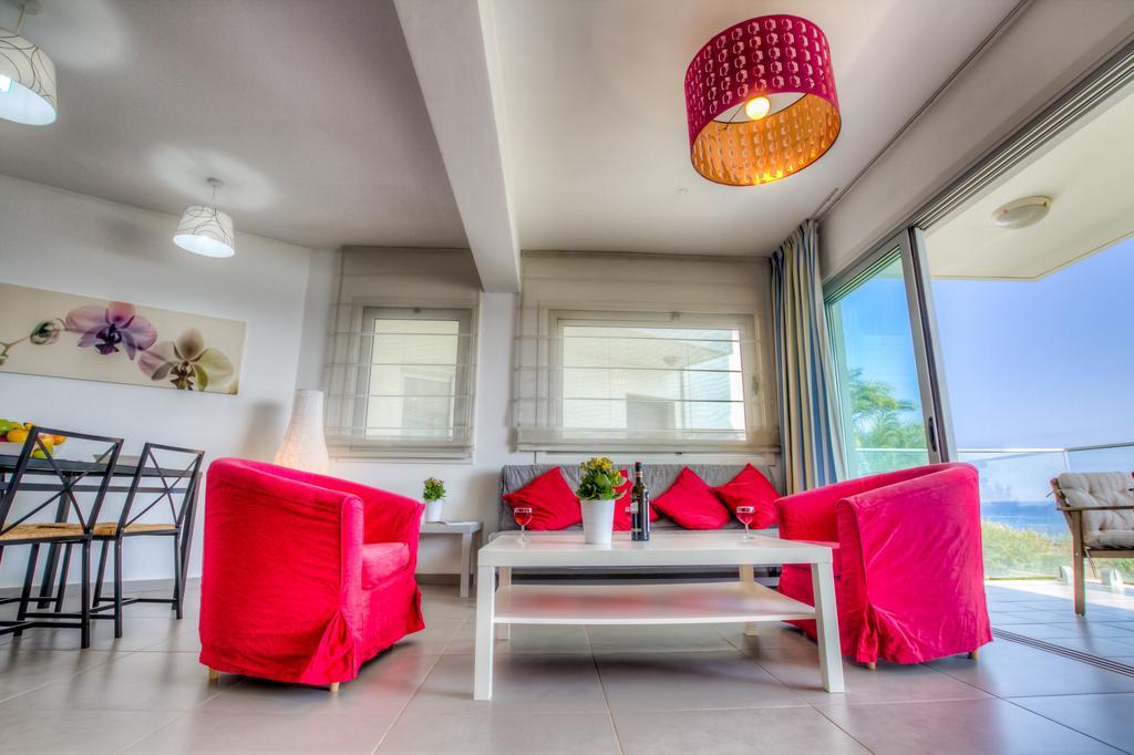 Beachfront Trident Protaras Exterior photo