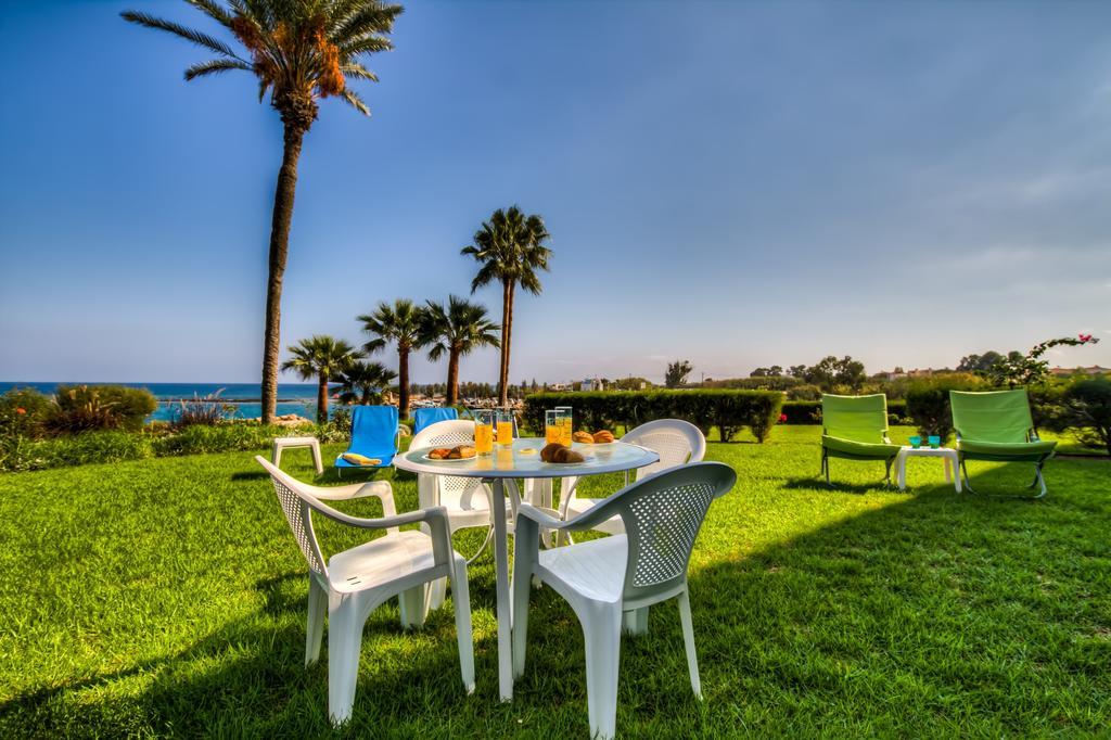 Beachfront Trident Protaras Exterior photo