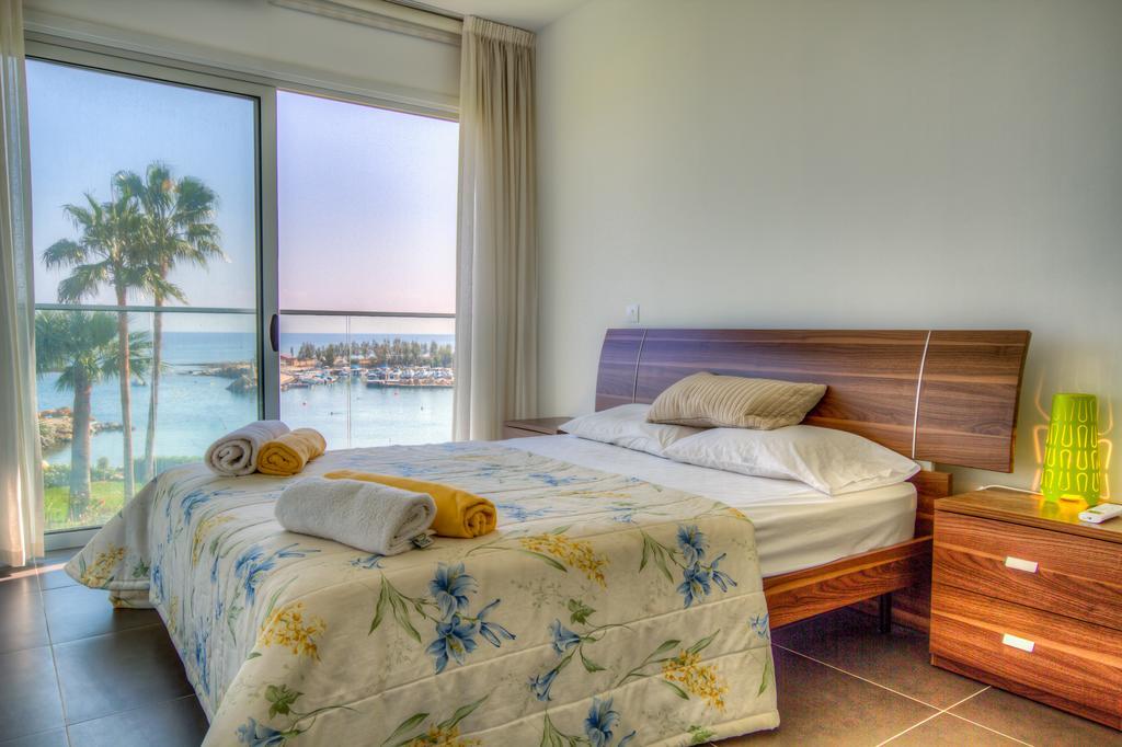 Beachfront Trident Protaras Room photo