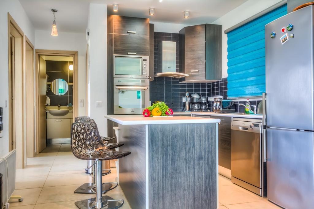 Beachfront Trident Protaras Exterior photo